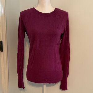 Women's Mossimo fitted lightweight purple sweater